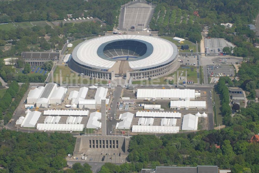 Berlin von oben - Olympiastadion Berlin vor der Fußballweltmeisterschaft