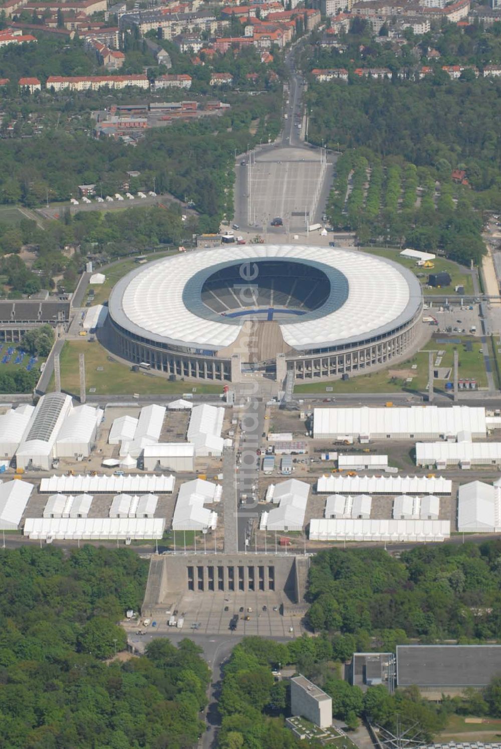 Berlin aus der Vogelperspektive: Olympiastadion Berlin vor der Fußballweltmeisterschaft