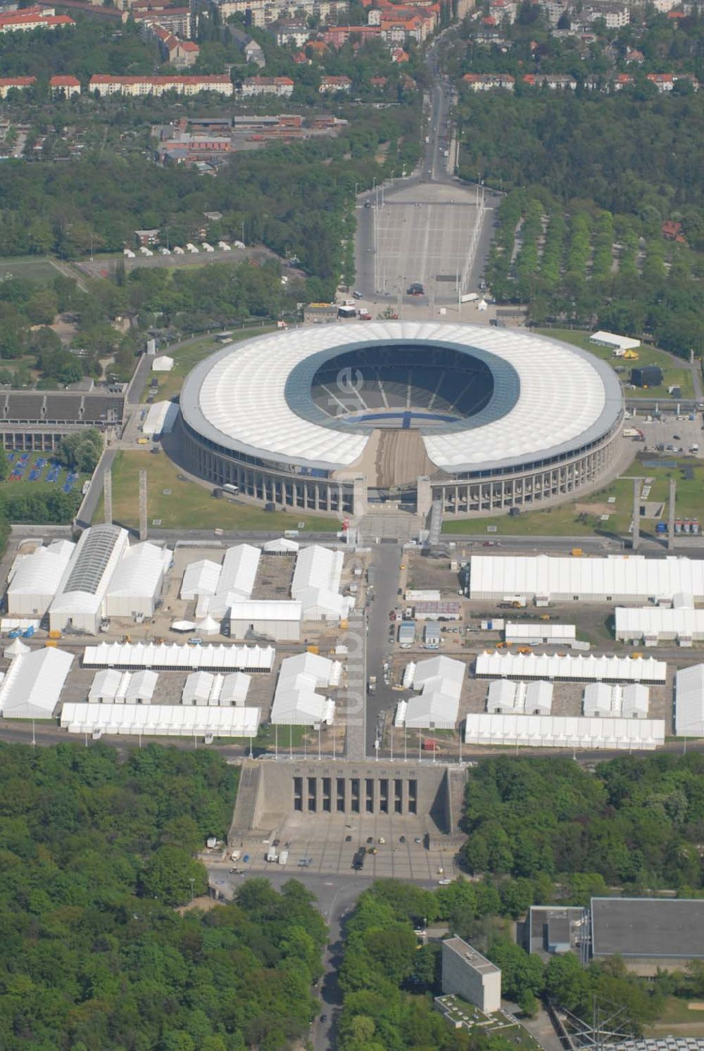 Luftbild Berlin - Olympiastadion Berlin vor der Fußballweltmeisterschaft