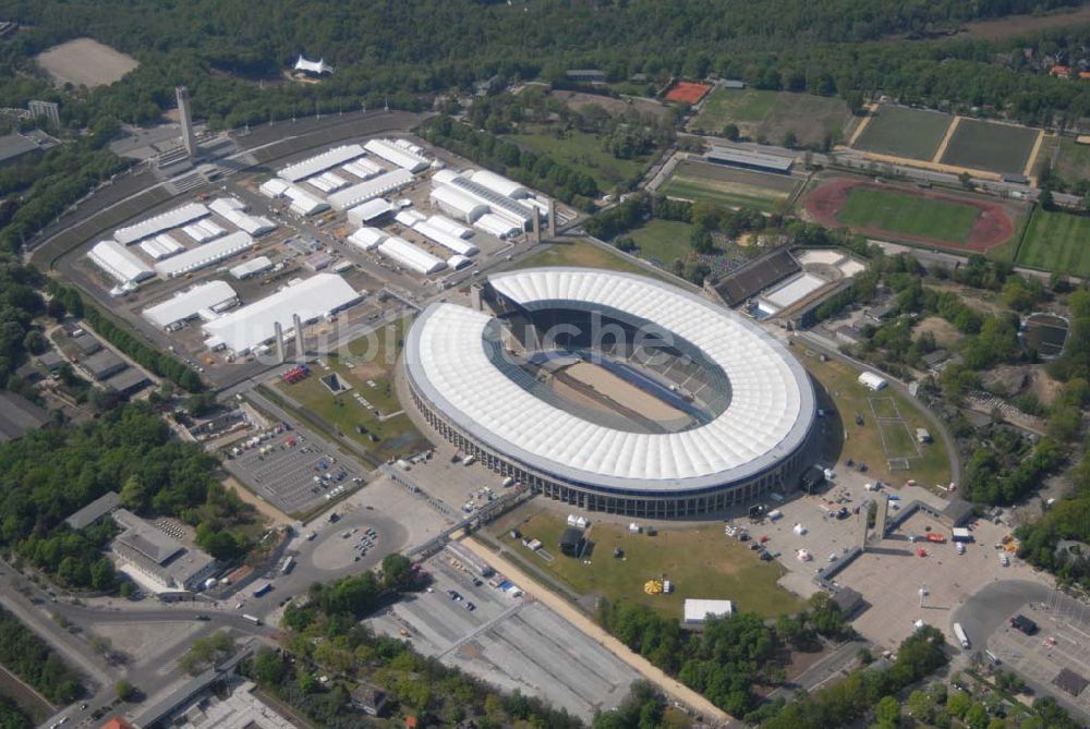 Luftbild Berlin - Olympiastadion Berlin vor der Fußballweltmeisterschaft