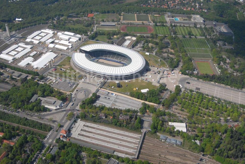 Luftaufnahme Berlin - Olympiastadion Berlin vor der Fußballweltmeisterschaft