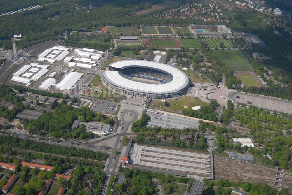 Berlin von oben - Olympiastadion Berlin vor der Fußballweltmeisterschaft