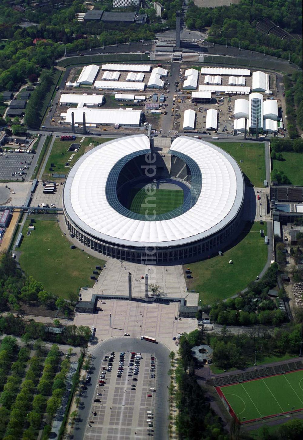 Berlin aus der Vogelperspektive: Olympiastadion Berlin vor der Fußballweltmeisterschaft