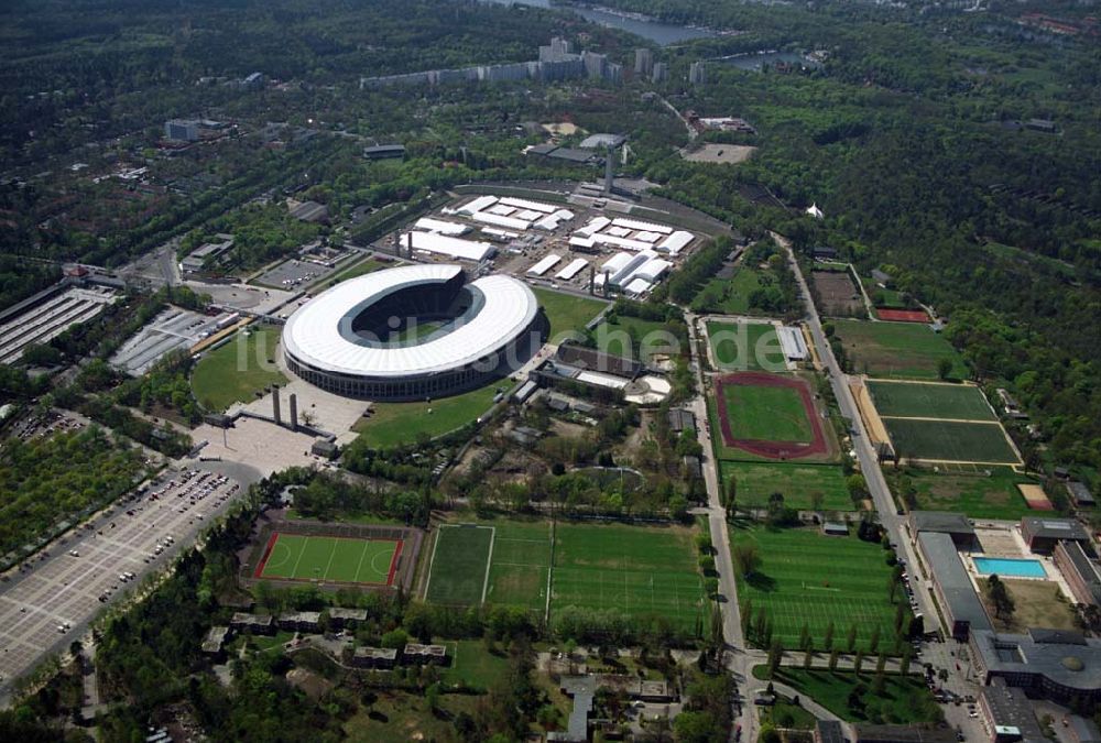 Luftbild Berlin - Olympiastadion Berlin vor der Fußballweltmeisterschaft