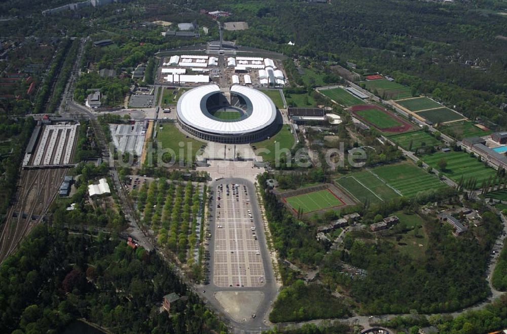 Luftaufnahme Berlin - Olympiastadion Berlin vor der Fußballweltmeisterschaft