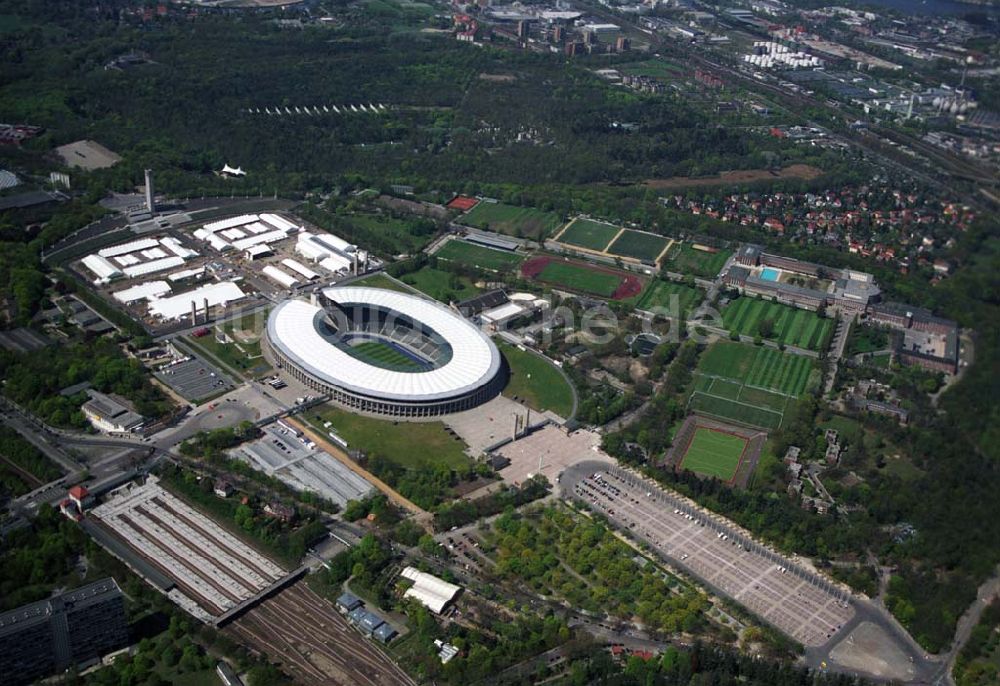 Berlin aus der Vogelperspektive: Olympiastadion Berlin vor der Fußballweltmeisterschaft