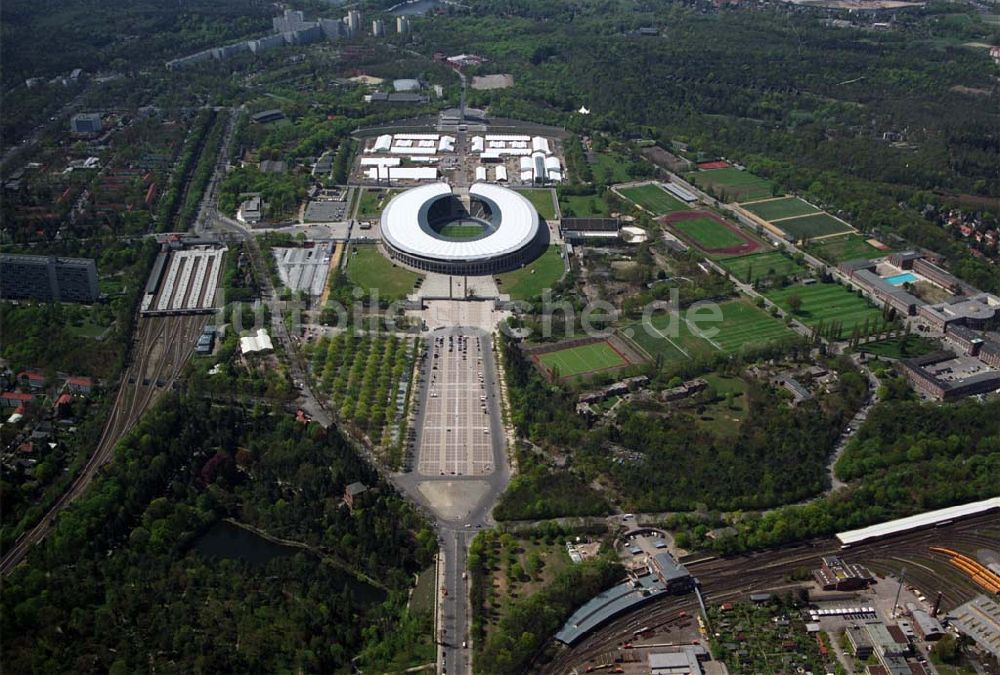 Luftaufnahme Berlin - Olympiastadion Berlin vor der Fußballweltmeisterschaft