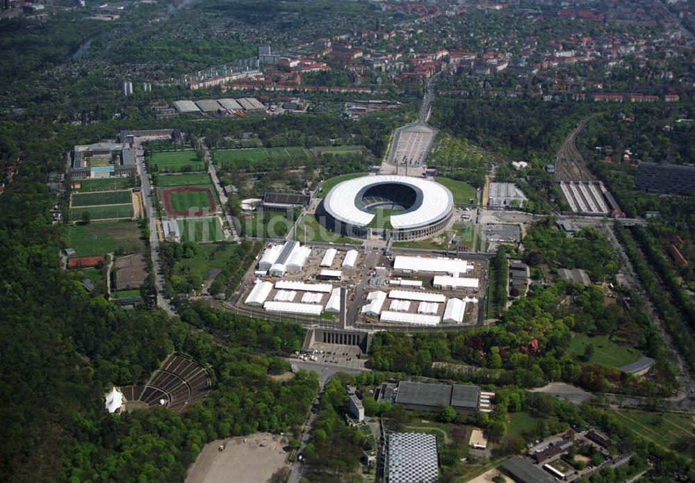 Berlin aus der Vogelperspektive: Olympiastadion Berlin vor der Fußballweltmeisterschaft