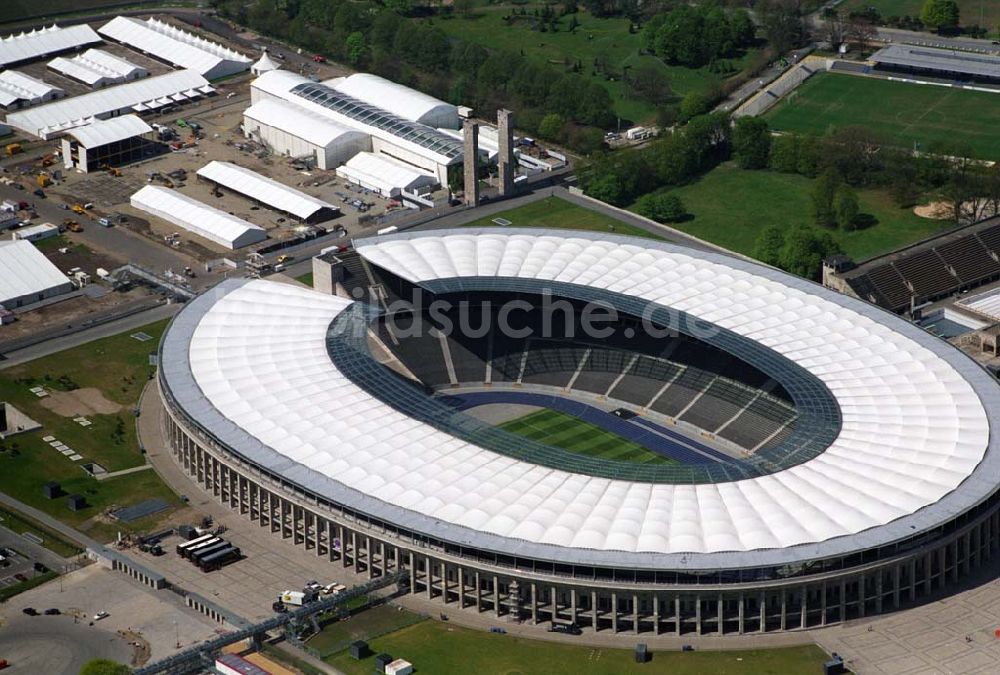 Luftaufnahme Berlin - Olympiastadion Berlin vor der Fußballweltmeisterschaft