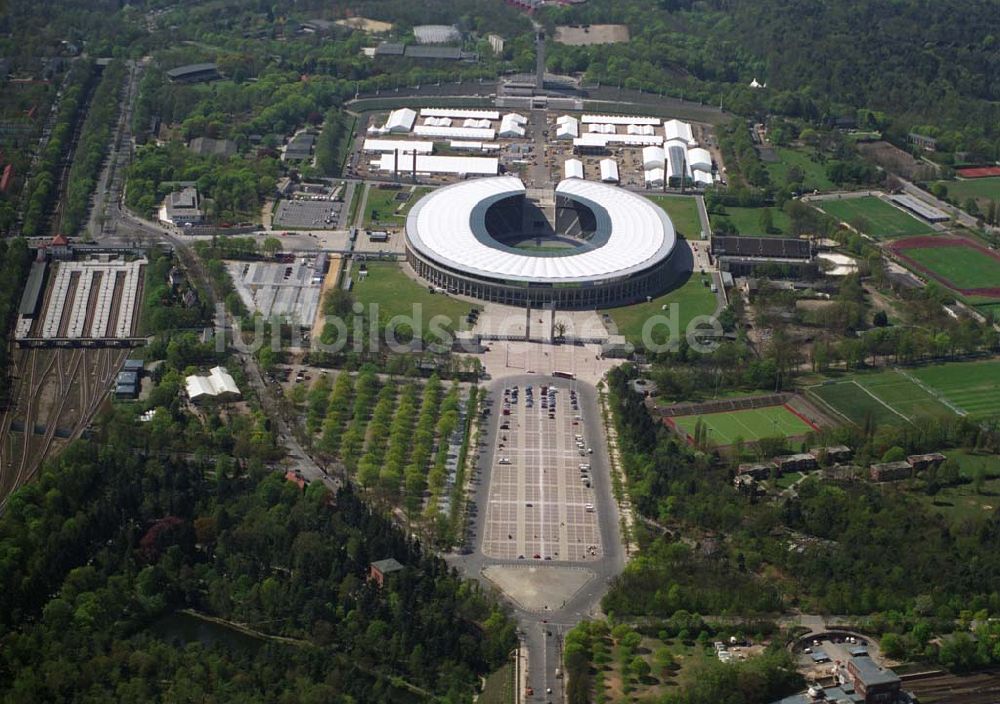 Luftaufnahme Berlin - Olympiastadion Berlin vor der Fußballweltmeisterschaft