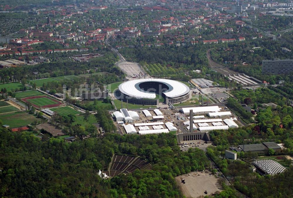 Berlin aus der Vogelperspektive: Olympiastadion Berlin vor der Fußballweltmeisterschaft