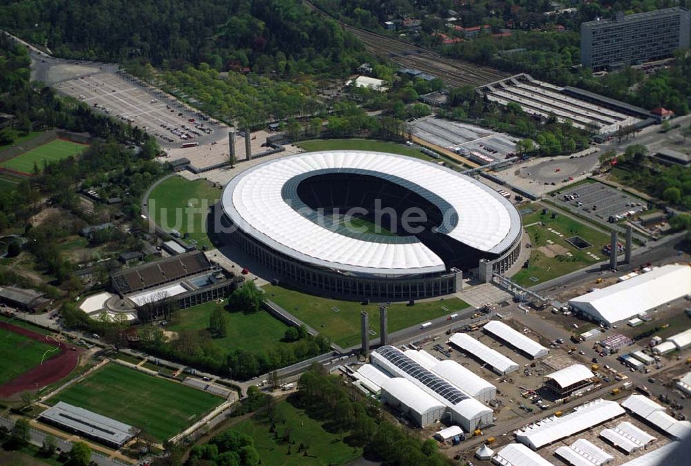 Luftaufnahme Berlin - Olympiastadion Berlin vor der Fußballweltmeisterschaft