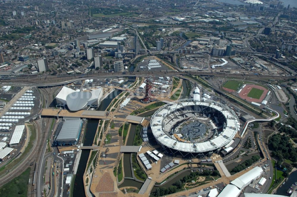 London aus der Vogelperspektive: Olympiastadion London im Olympiapark und ein Austragungsort der Olympischen Spiele 2012