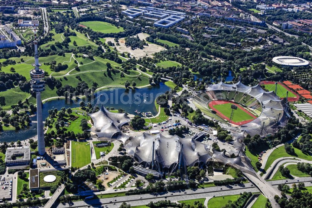 München aus der Vogelperspektive: Olympiastadion München im Bundesland Bayern