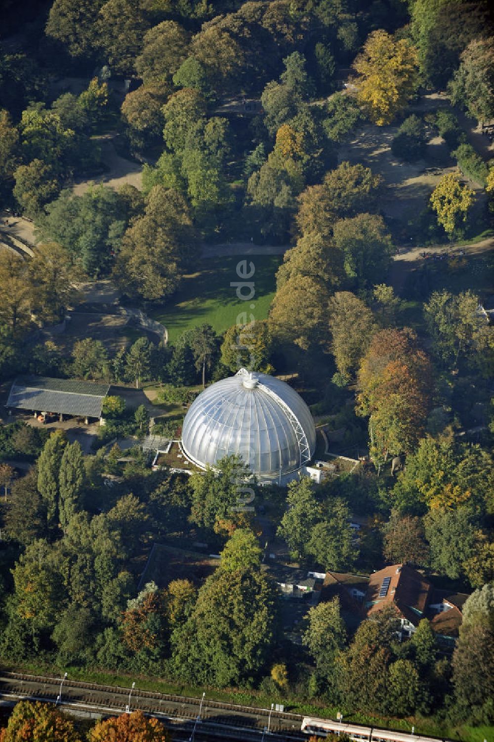 Luftbild Hamburg - Orang-Utan-Haus im Tierpark Hagenbeck