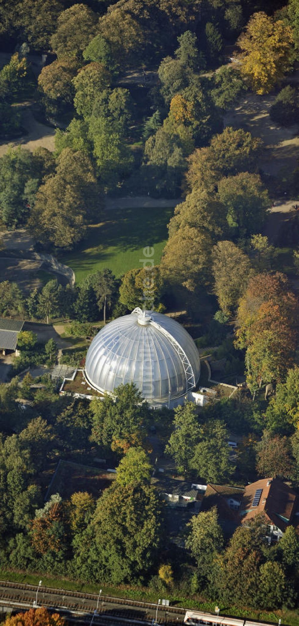 Luftaufnahme Hamburg - Orang-Utan-Haus im Tierpark Hagenbeck