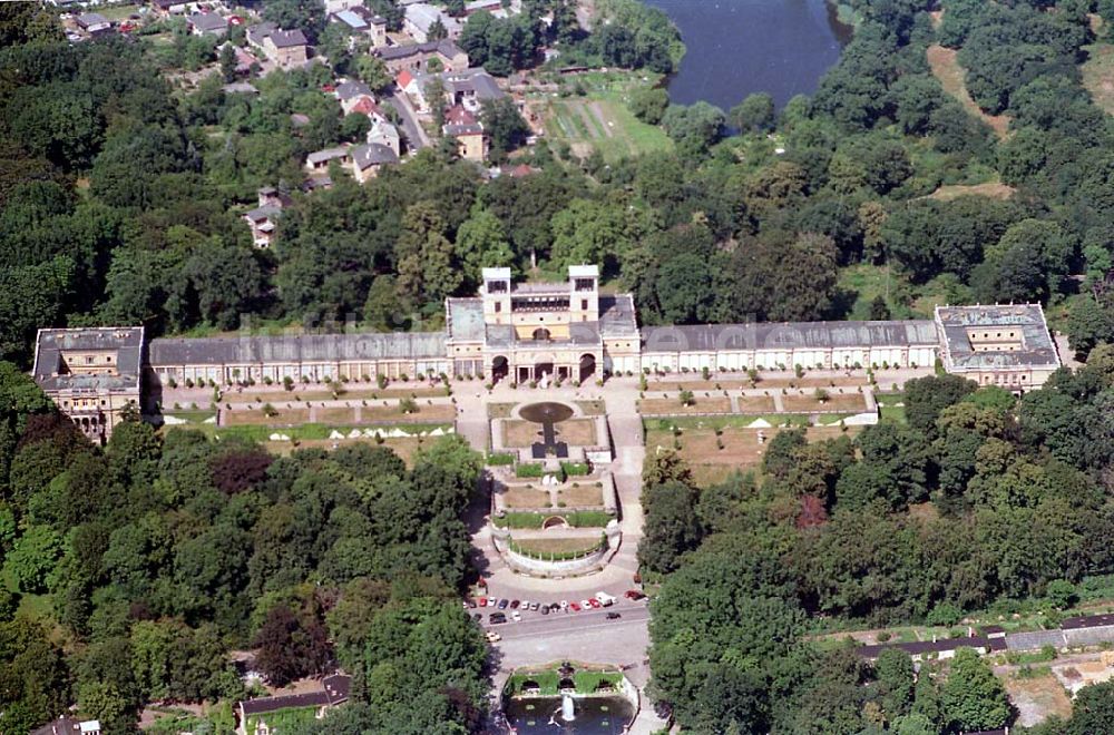 Potsdam aus der Vogelperspektive: 05.08.1995 Orangerie