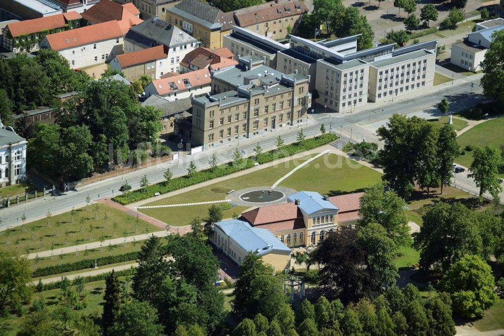 Neustrelitz von oben - Orangerie im nordöstlichen Teil des Schloßparks in Neustrelitz im Bundesland Mecklenburg-Vorpommern