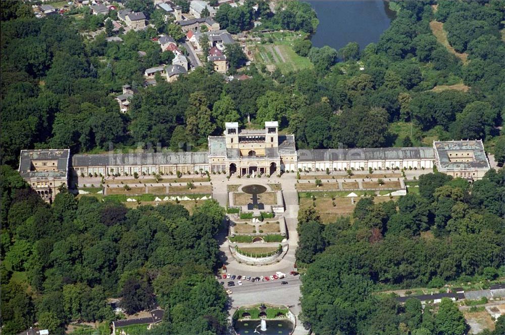 Potsdam / Brandenburg von oben - Orangerie im Park Sanssouci.