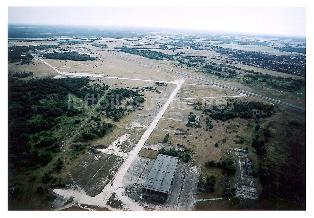 Oranienburg / Brandenburg aus der Vogelperspektive: Oranienburg / Brandenburg altes Flugplatzgelände