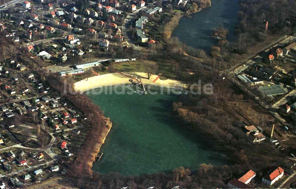 Luftbild Berlin - Orankesee in Hohenschönhausen