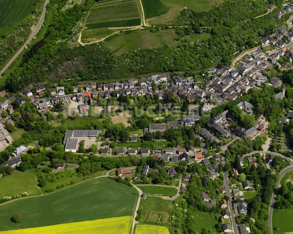 Luftaufnahme Burgbrohl - Ortansicht der Ortsgemeinde Burgbrohl im Bundesland Rheinland-Pfalz