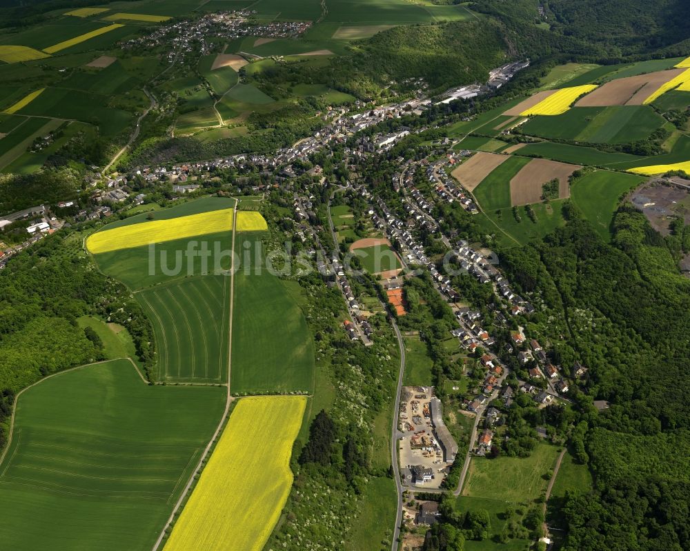 Burgbrohl von oben - Ortansicht der Ortsgemeinde Burgbrohl im Bundesland Rheinland-Pfalz