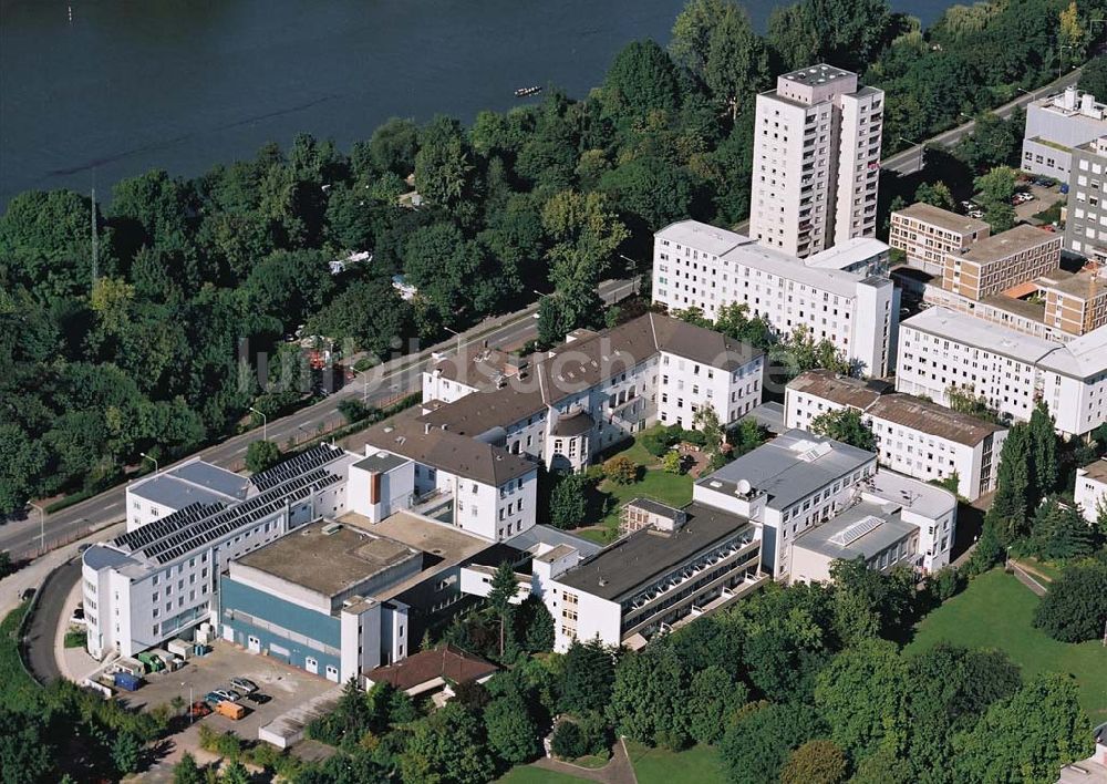 Frankfurt am Main aus der Vogelperspektive: Orthopädische Universitätsklinik Stiftung Friedrichsheim in der Marienburger Straße 2 in 60528 Frankfurt am Main.