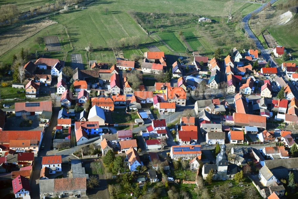 Etzleben aus der Vogelperspektive: Orts- Teilansicht in Etzleben im Bundesland Thüringen, Deutschland