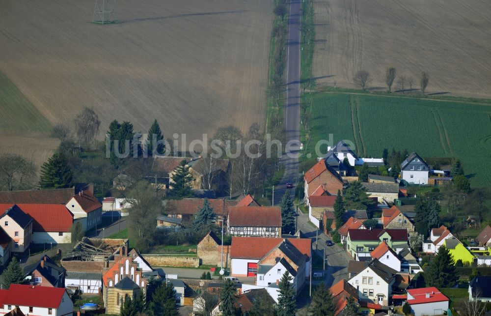 Hemsdorf aus der Vogelperspektive: Orts- Zentrum von Hemsdorf im Bundesland Sachsen-Anhalt