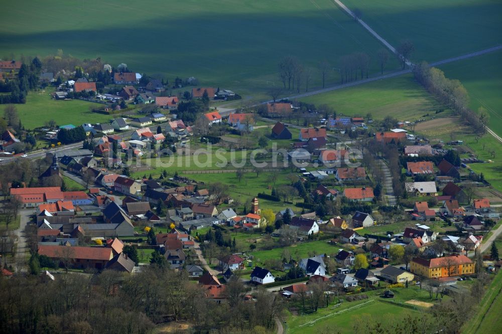 Stegelitz aus der Vogelperspektive: Orts- Zentrum von Stegelitz im Bundesland Sachsen-Anhalt