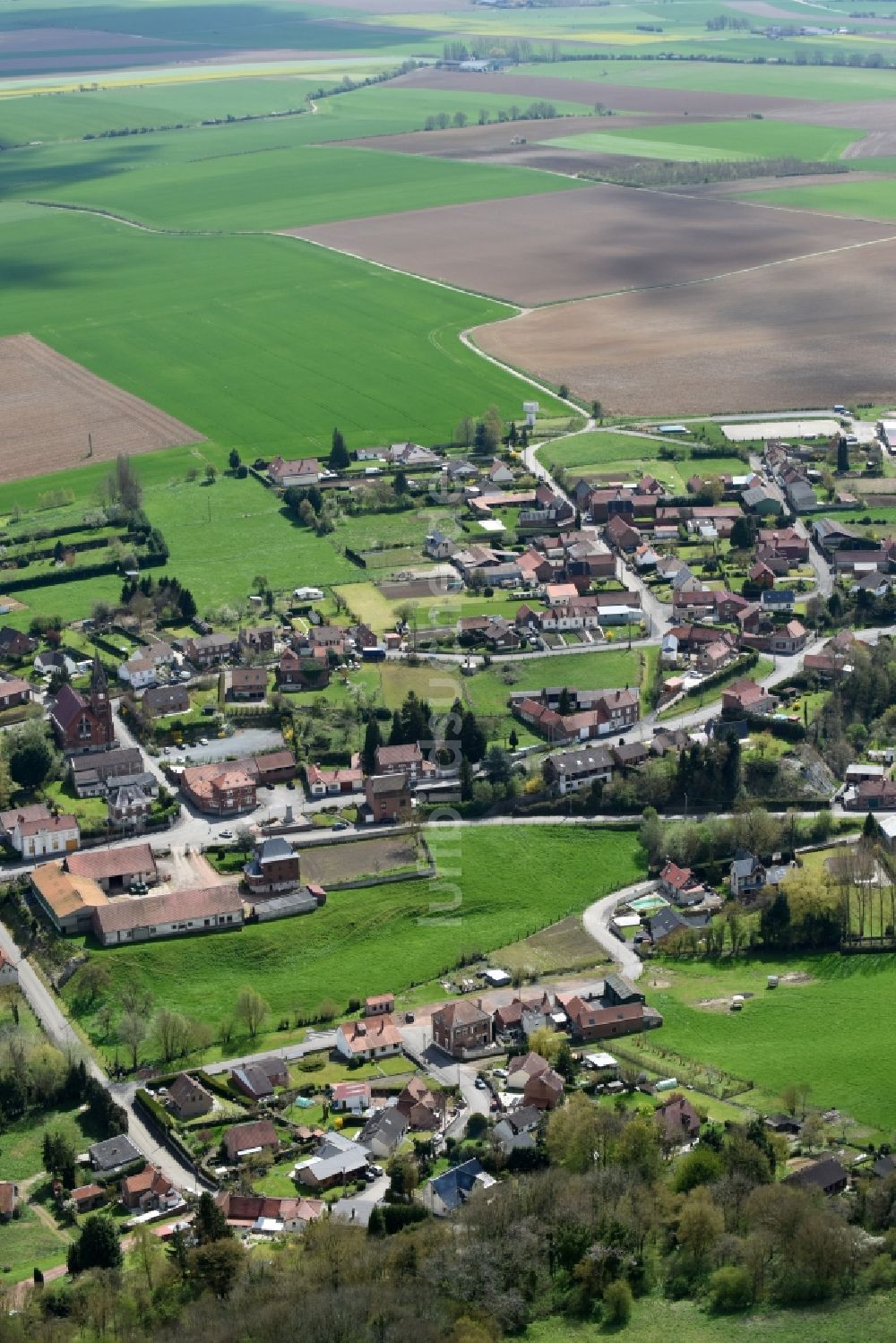 Ablain-Saint-Nazaire von oben - Ortsansicht in Ablain-Saint-Nazaire in Nord-Pas-de-Calais Picardie, Frankreich