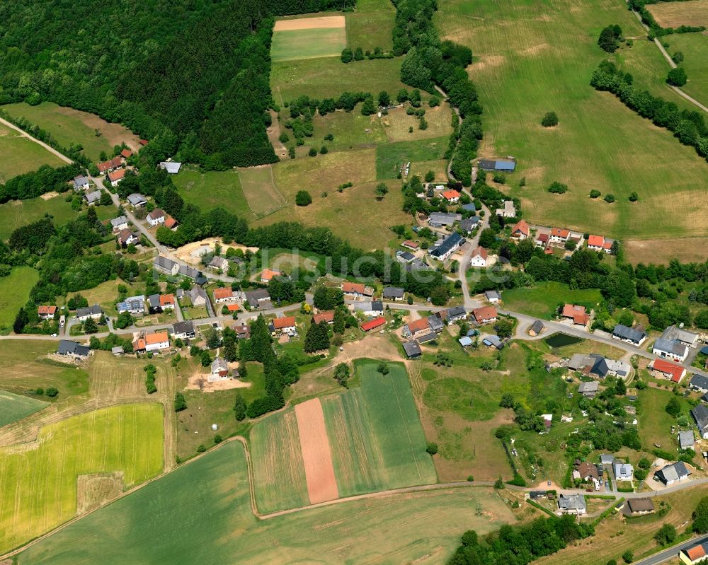 Achtelsbach von oben - Ortsansicht von Achtelsbach im Bundesland Rheinland-Pfalz