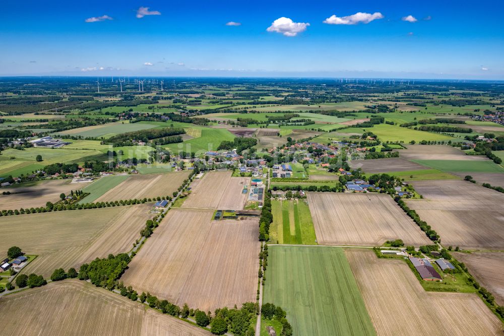 Ahlerstedt von oben - Ortsansicht in Ahlerstedt Ottendorf im Bundesland Niedersachsen, Deutschland