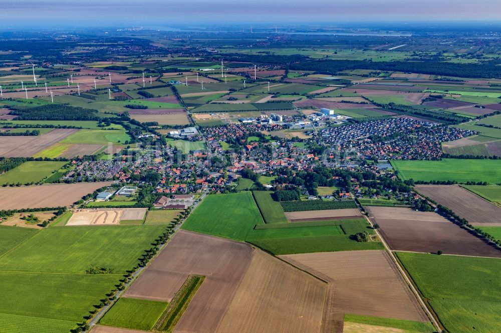 Apensen von oben - Ortsansicht in Apensen im Bundesland Niedersachsen, Deutschland