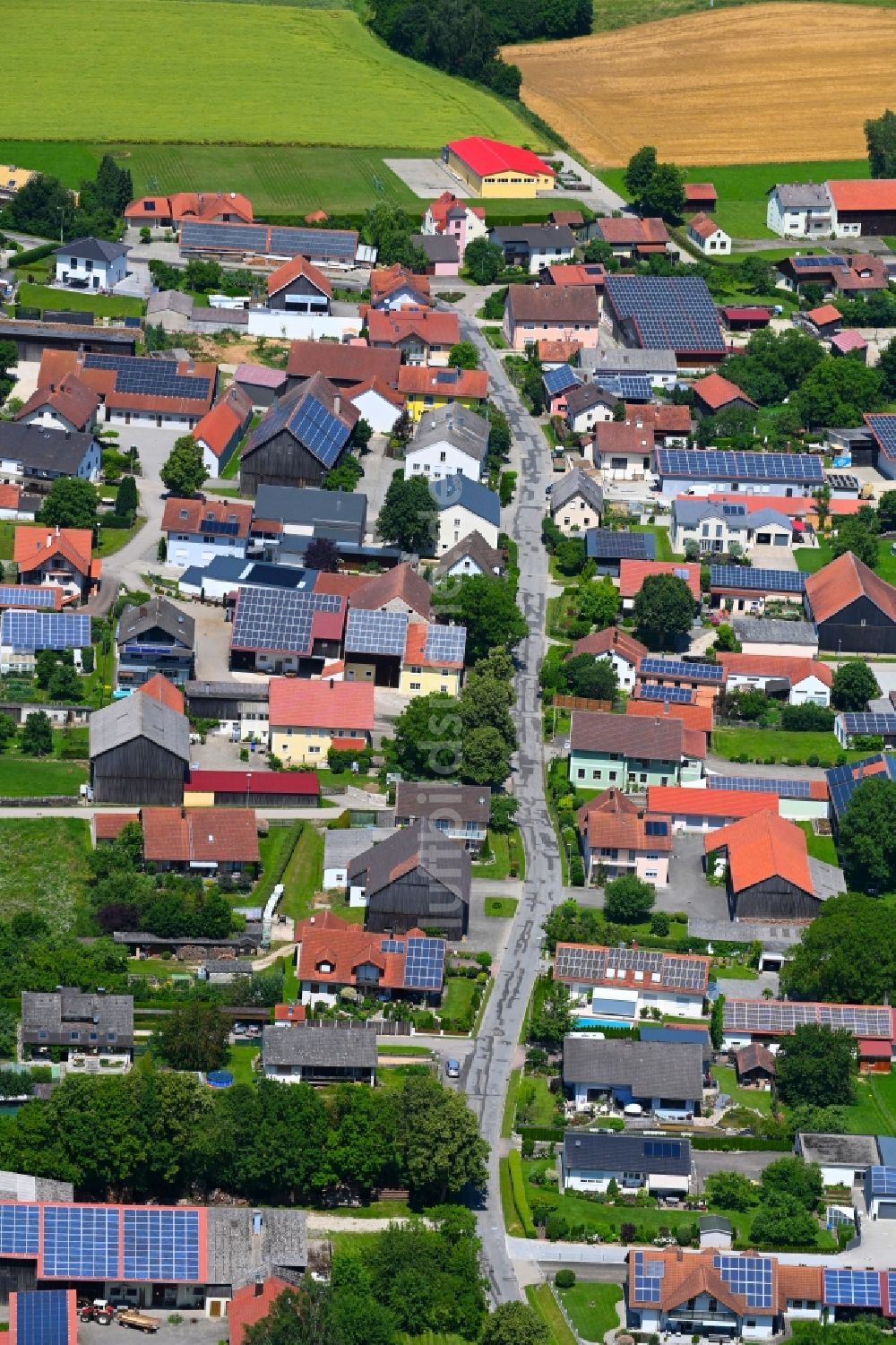 Aschbuch aus der Vogelperspektive: Ortsansicht in Aschbuch im Bundesland Bayern, Deutschland