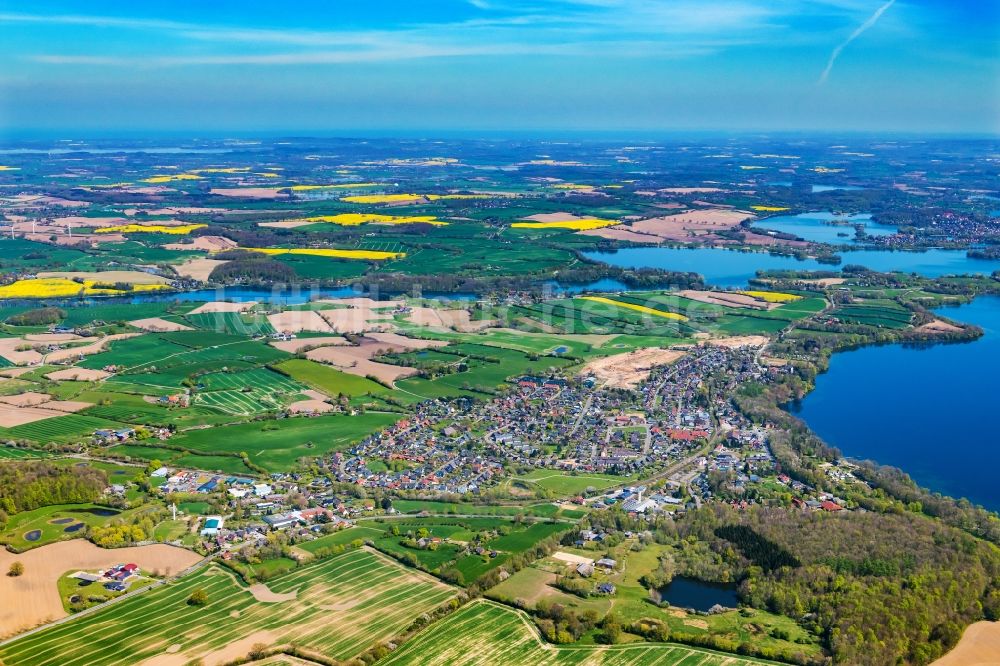 Ascheberg von oben - Ortsansicht Ascheberg am Plöner See im Bundesland Schleswig-Holstein, Deutschland