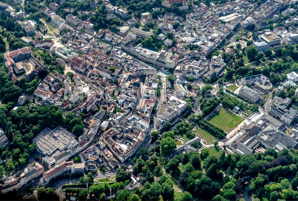 Baden-Baden aus der Vogelperspektive: Ortsansicht in Baden-Baden im Bundesland Baden-Württemberg