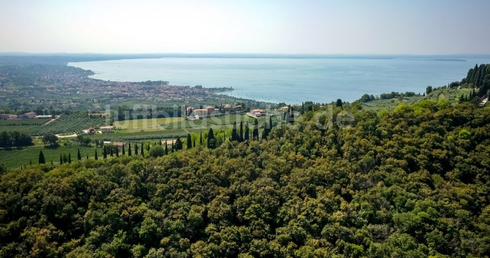 Luftbild Bardolino - Ortsansicht von Bardolino in Bardolino in Veneto, Italien