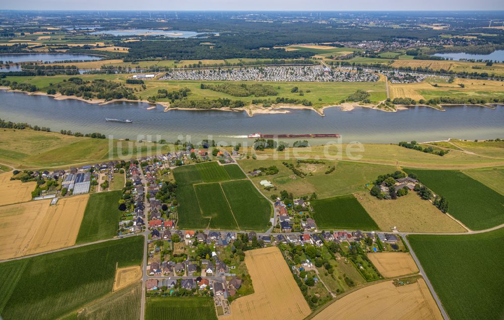 Wesel von oben - Ortsansicht in Büderich im Bundesland Nordrhein-Westfalen, Deutschland