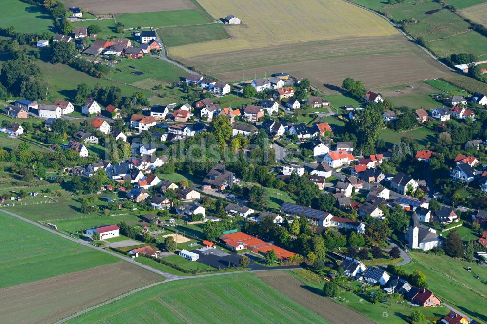 Bödexen aus der Vogelperspektive: Ortsansicht in Bödexen im Bundesland Nordrhein-Westfalen, Deutschland