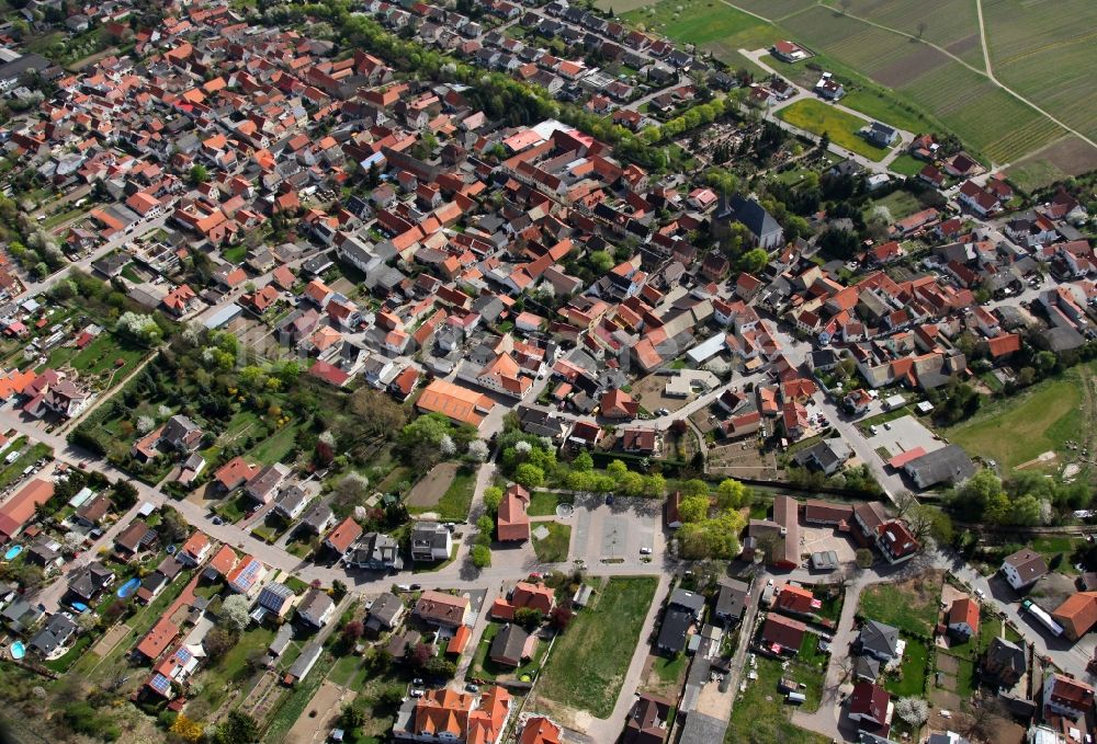 Luftaufnahme Bechtolsheim - Ortsansicht von Bechtolsheim im VBG Alzey-Land im Bundesland Rheinland-Pfalz