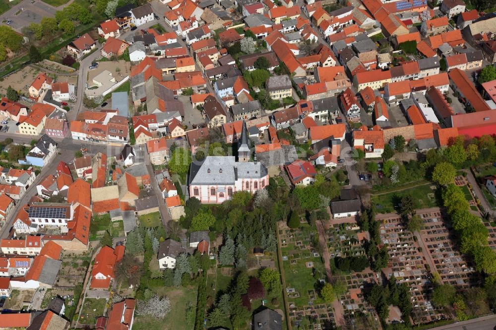 Luftaufnahme Bechtolsheim - Ortsansicht von Bechtolsheim im VBG Alzey-Land im Bundesland Rheinland-Pfalz