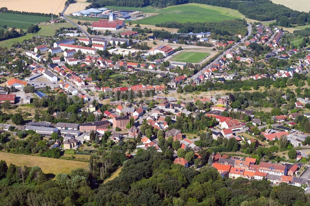 Beetzendorf aus der Vogelperspektive: Ortsansicht in Beetzendorf im Bundesland Sachsen-Anhalt, Deutschland