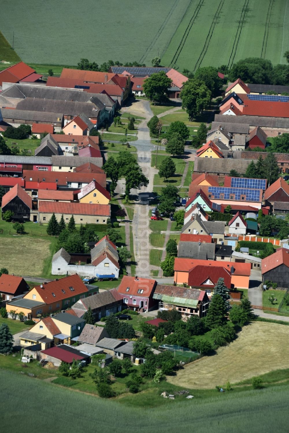 Bad Belzig aus der Vogelperspektive: Ortsansicht von Bergholz in Bad Belzig im Bundesland Brandenburg