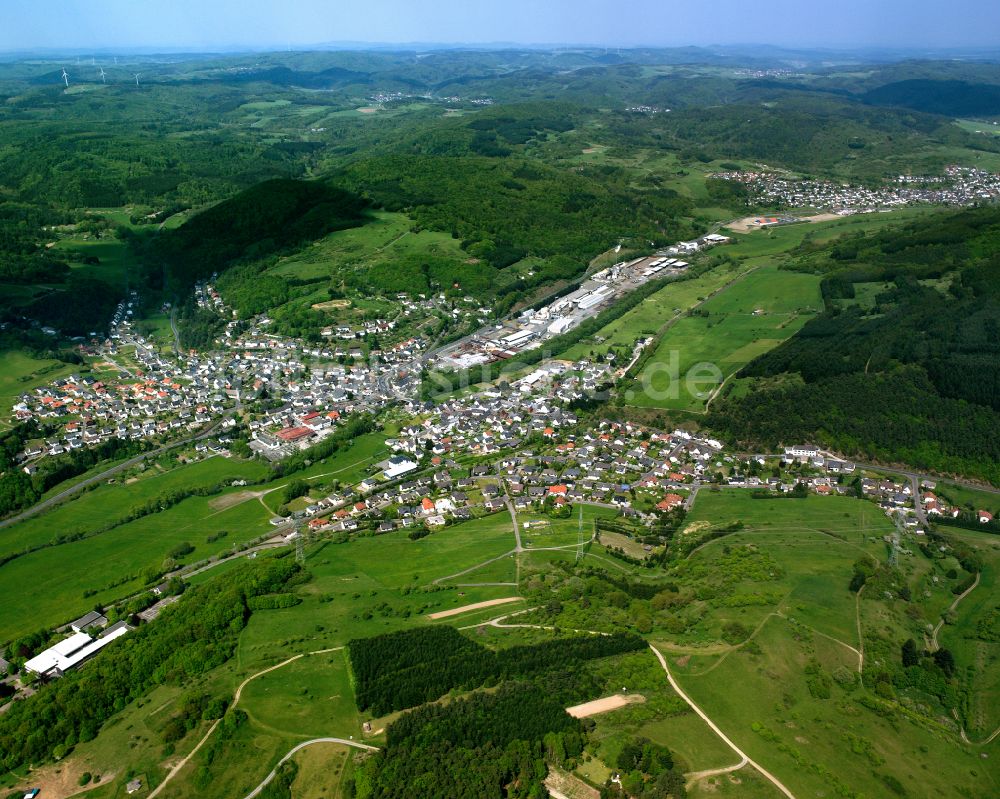 Bicken von oben - Ortsansicht in Bicken im Bundesland Hessen, Deutschland