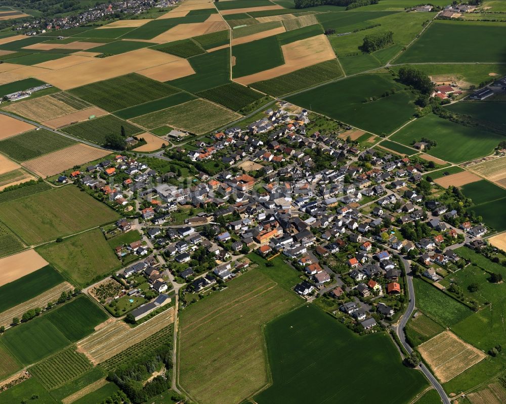 Grafschaft von oben - Ortsansicht von Birresdorf in der Gemeinde Grafschaft im Bundesland Rheinland-Pfalz