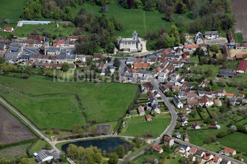 Blet von oben - Ortsansicht in Blet in Centre-Val de Loire, Frankreich