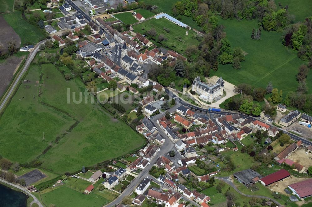 Luftbild Blet - Ortsansicht in Blet in Centre-Val de Loire, Frankreich