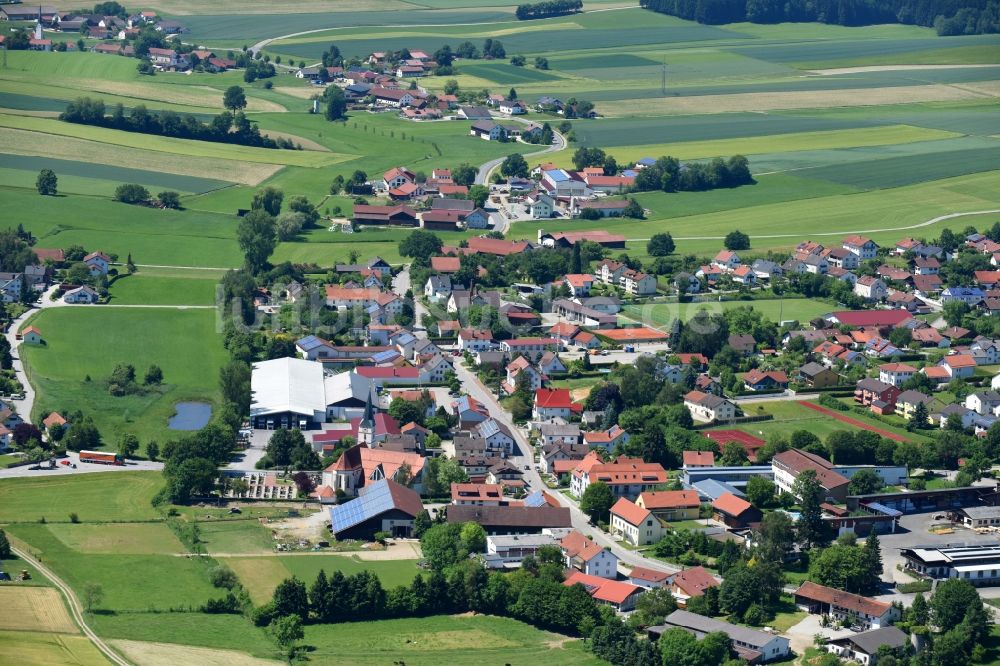 Luftaufnahme Bodenkirchen - Ortsansicht in Bodenkirchen im Bundesland Bayern, Deutschland